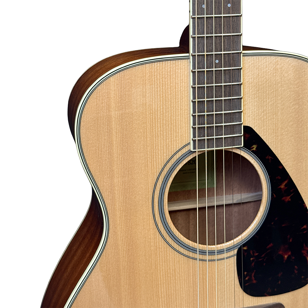 Yamaha FS820 Concert Acoustic Guitar - Natural