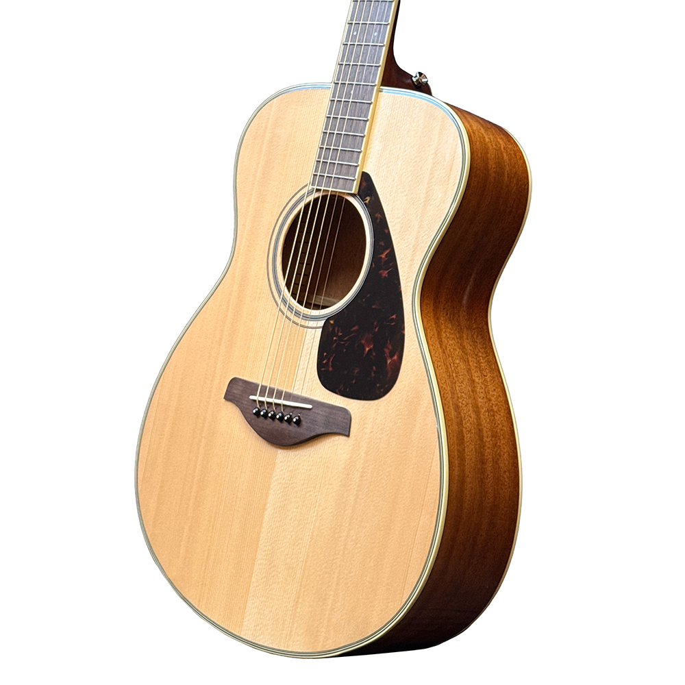 Yamaha FS820 Concert Acoustic Guitar - Natural